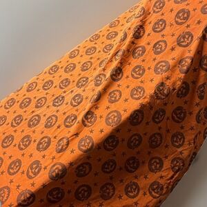 Avon Home Fashion Orange Black Pumpkin Halloween Tablecloth  48 x 60 rectangle